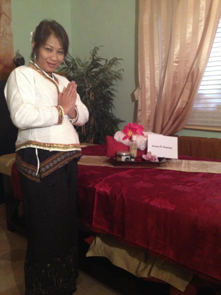 In thailändischer Tracht